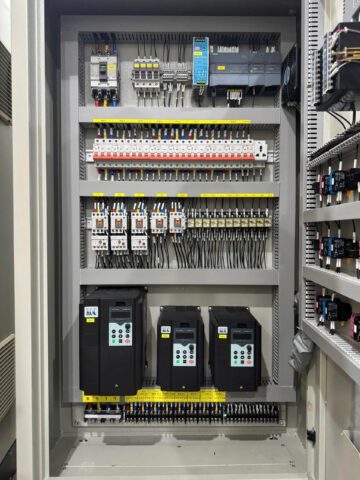 Kiểm tra HMI, biến tần, servo và thiết bị điều khiển liên quan